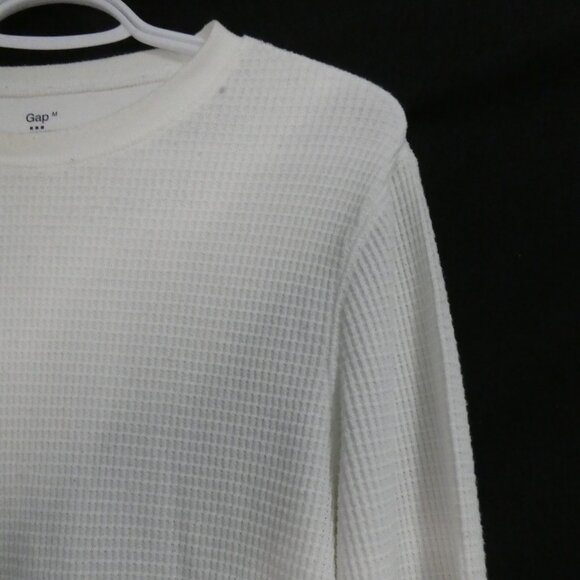Y2K - GAP | medium | White Long Sleeve Thermal Shirt - Picture 5 of 15